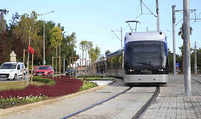 Antalya Büyükşehir'e ait toplu ulaşım araçları 23 Nisan'da ücretsiz