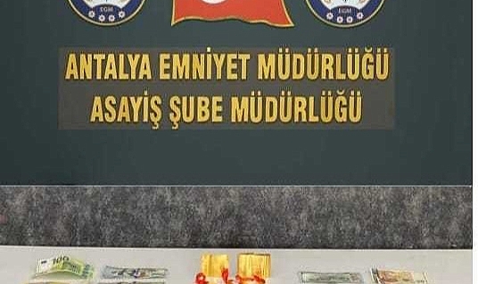Antalya’da ‘polis ve savcıyım’ diyerek vatandaşları dolandıran 2 şüpheli yakalandı