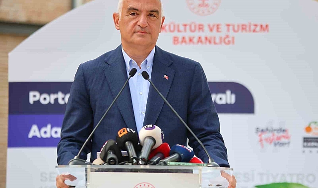 Bakan Ersoy: "Adana'da bin, Türkiye geneli 40 bin sanatçı katılacak"