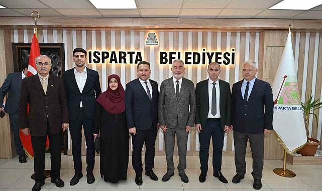Başkan Başdeğirmen: "Hep birlikte en güzel hizmeti Isparta'ya ulaştıracağız"