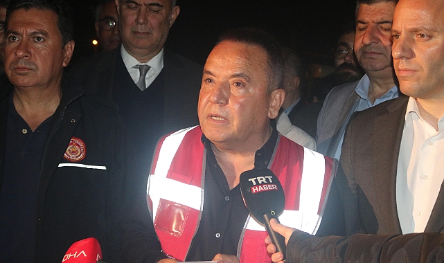 Başkan Böcek: "Teleferiğin yıllık ağır bakımları, normal rutin bakımları yapıldı"