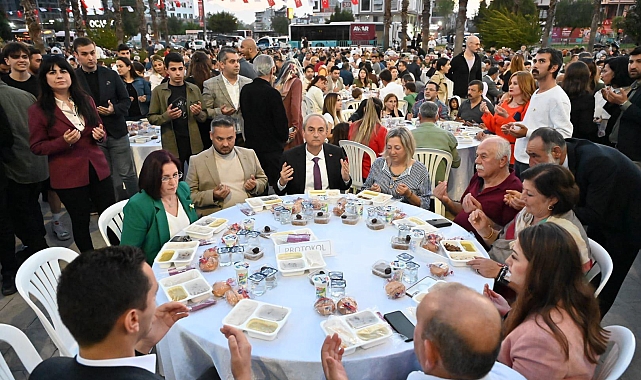 Başkan Kocagöz'den Kadir Gecesi'ne özel iftar