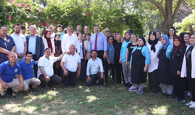 Başkan Kumbul personelle kahvaltıda buluştu