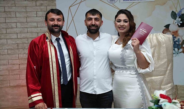 Başkan Sarıyıldız, ilk nikahını kıydı