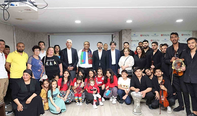 Başkan Sarıyıldız: "Roman kardeşlerimizin sorunlarının çözümü için görev ve sorumluluk almaya hazırız"