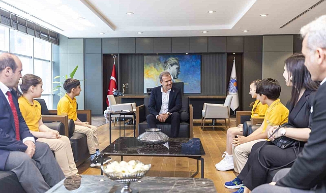 Başkan Seçer, öğrencilerle bir araya geldi