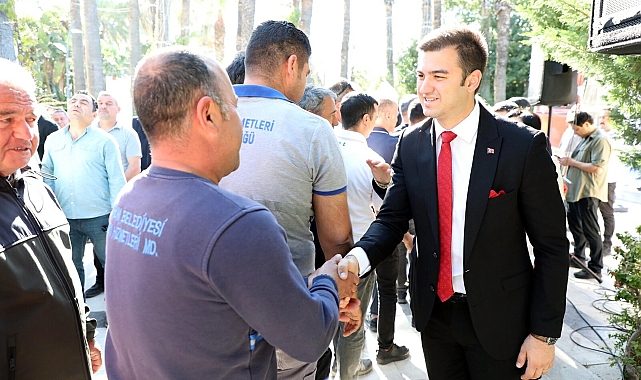 Bodrum Belediye Başkanı Mandalinci, belediye personeliyle bayramlaştı