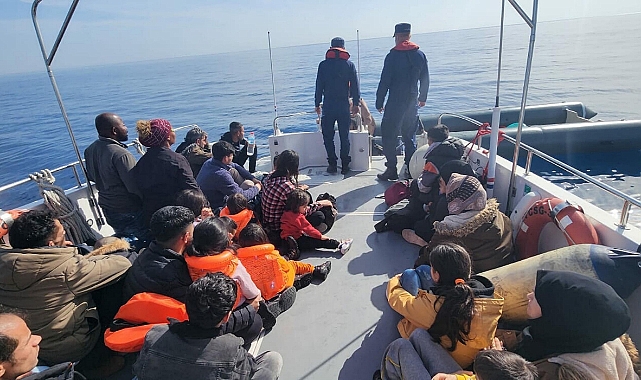 Bodrum’da 17'si çocuk 36 kaçak göçmen kurtarıldı