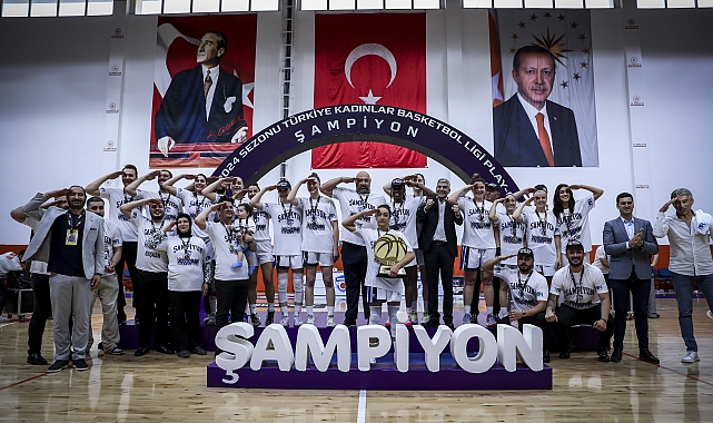 Bodrum'a bir hüzün bir sevinç