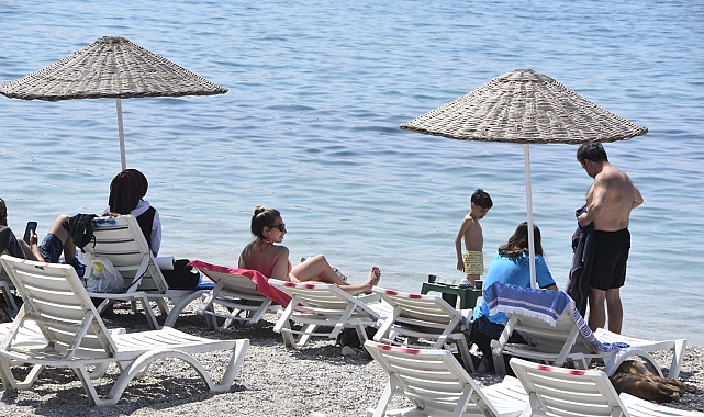 Bodrum'da bayramın 3'üncü gününde de sahiller dolu