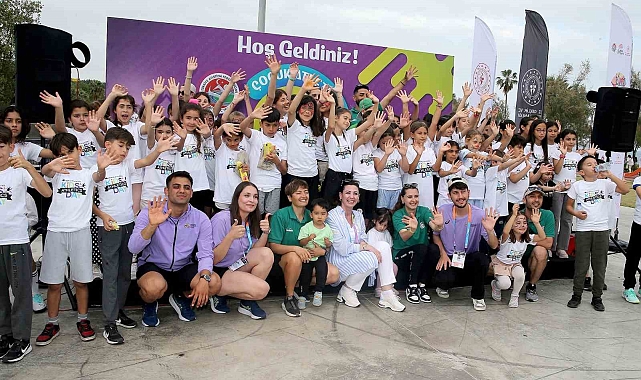 'Çocuk Atletizm Şenliği' Antalya'da yapıldı