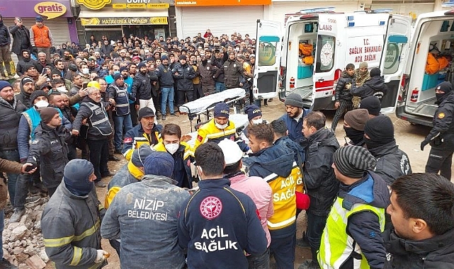 Depremde 51 kişinin öldüğü Furkan Apartmanı ile ilgili davada 3 sanığa tahliye