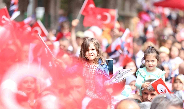 Dokuma Park, 23 Nisan'da çocuklarla şenlendi
