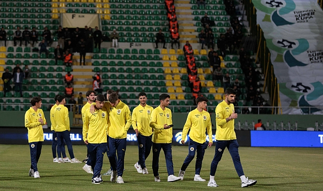 Fenerbahçe Süper Kupa'da sahadan çekildi