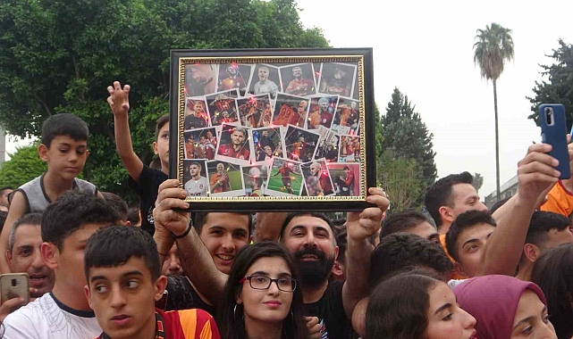 Galatasaray, Adana'ya geldi