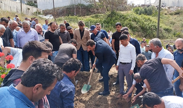 İş makinesinin altında kalan operatör toprağa verildi