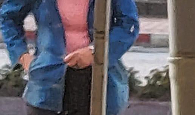 Kadın kıyafeti giyerek çocukları takip eden şüpheli yakalandı