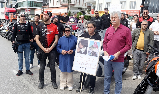 Kazada ölen motosikletlinin ailesinden 'diğer sürücü de tutuklansın' eylemi