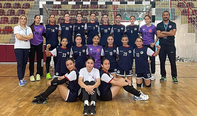 Kepez'in hentbolcuları durdurulamıyor