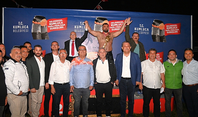 Kumluca'da başpehlivan Fatih Atlı oldu