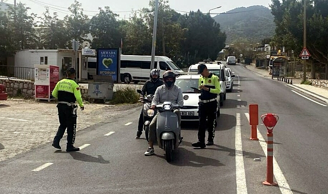Motosiklet sürücülerine yapılan denetimde ceza yağdı