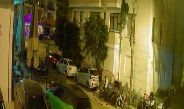 Motosikletin çalınması kameralara böyle yansıdı