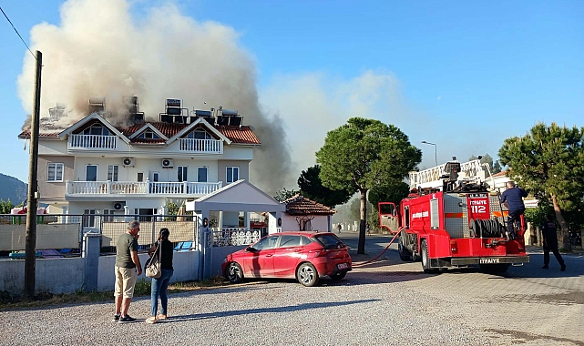 Muğla'da apart otelin çatı katında yangın