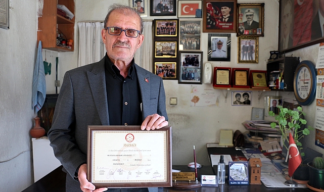 Muhtar vefat edince göreve geldi, aralıksız 7'nci dönemine seçildi