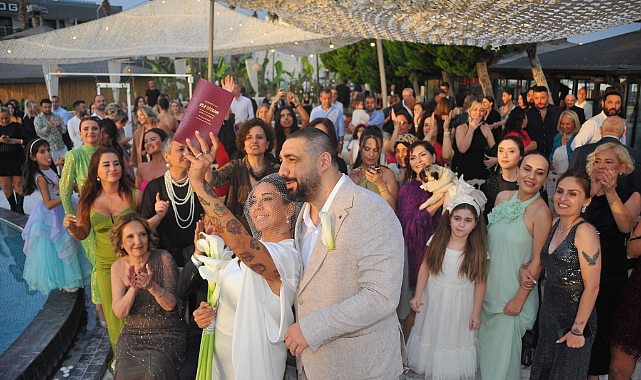 Mutluluğa destansı 'evet'