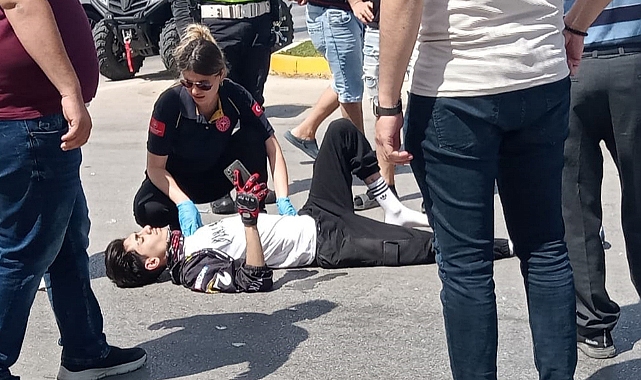 Otomobille motosiklet çarpıştı: 1 yaralı