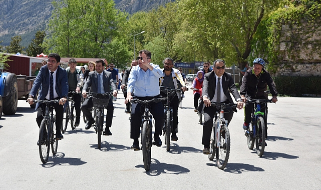 Sağlık ve mutluluk için pedal çevirdiler