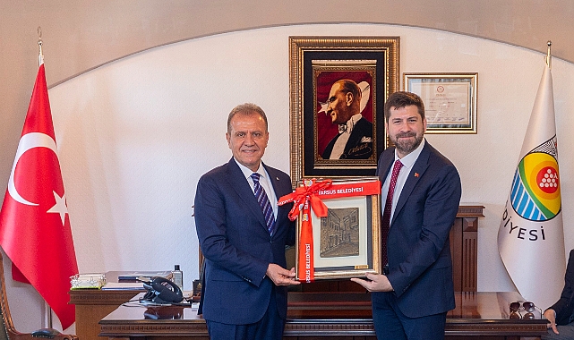 Seçer, ilçe belediye başkanlarına 'hayırlı olsun' ziyaretinde bulundu