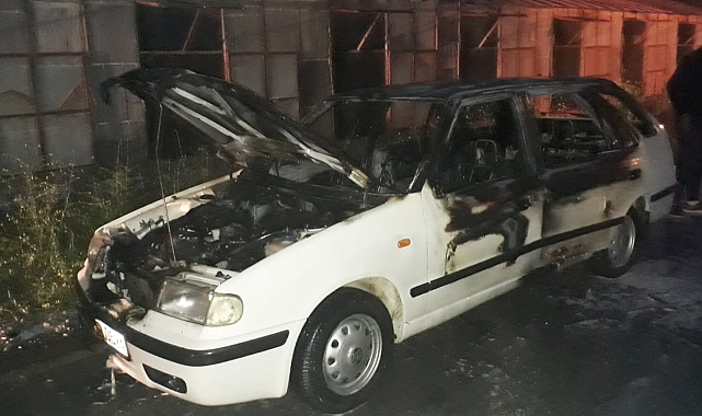Seyir halindeki otomobilde yangın çıktı