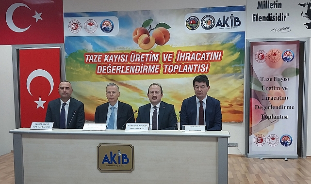 "Taze Kayısı Üretim ve İhracatını Değerlendirme Toplantısı" yapıldı