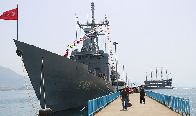 TCG Göksu Fırkateyni Alanya'da halka açıldı