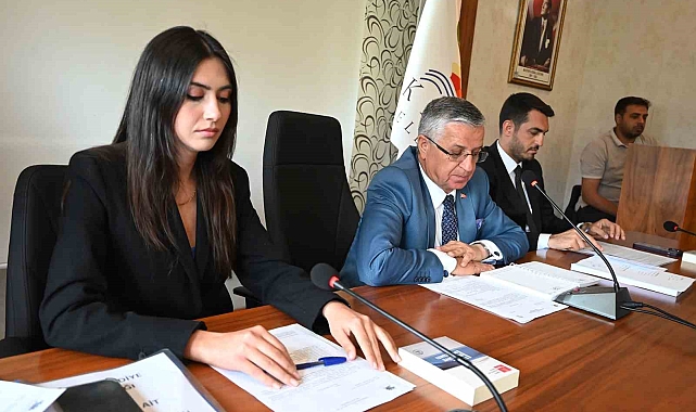 Topaloğlu: "Kemer'i 5 yıl beraber yöneteceğiz"