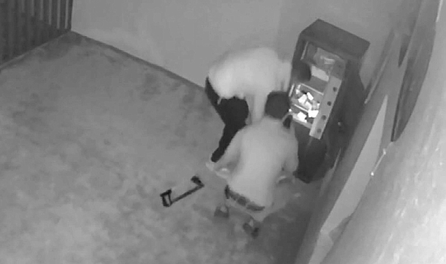 Türbedeki yardım kasası hırsızlığına 1 tutuklama
