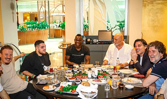 Vincenzo Montella, Adana Demirspor yöneticileriyle kahvaltıda bir araya geldi