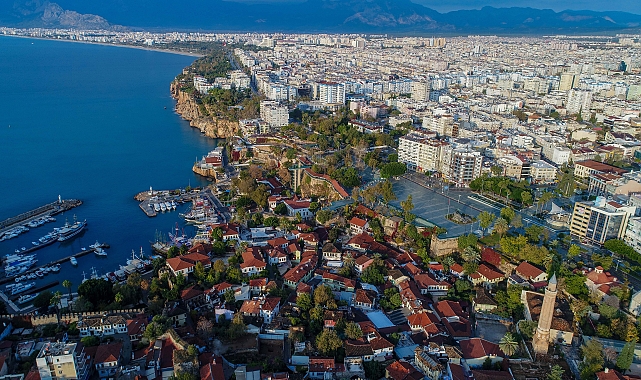 Yabancılara konut satışında İstanbul, Antalya'yı geçti