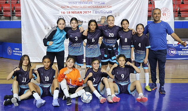 Yıldızlar futsalda kozlarını paylaşıyor