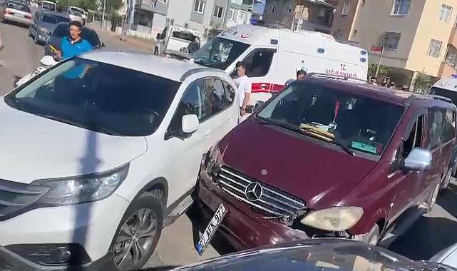 11 araçlık zincirleme kaza; 3 yaralı
