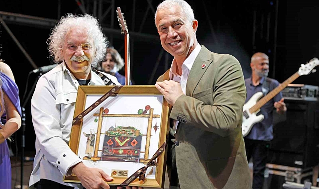 22. Alanya Uluslararası Kültür Sanat ve Turizm Festivali Yeni Türkü konseriyle sona erdi