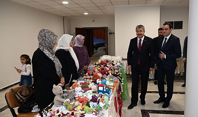 Aile Destek Merkezi Projesi kursiyerlerinden dönem sonu sergisi