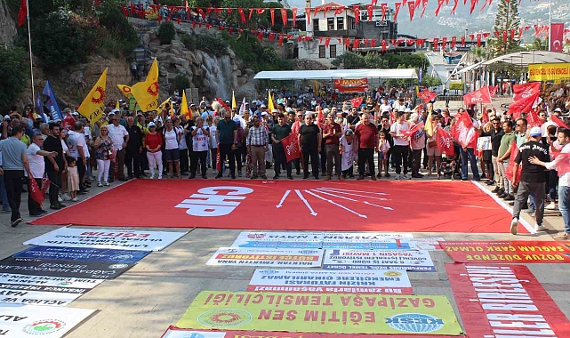 Alanya'da 1 Mayıs kutlaması