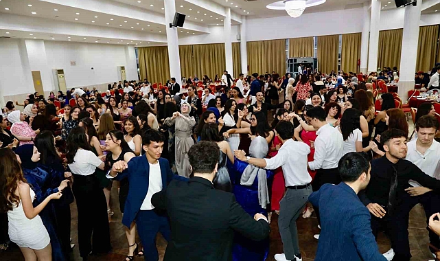 Alanya'da öğrencilere üniversite sınavı öncesi moral