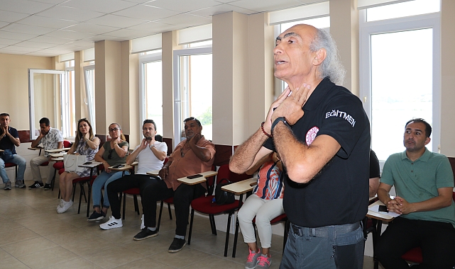 Alanya'da öğretmenlere ilk yardım eğitimi