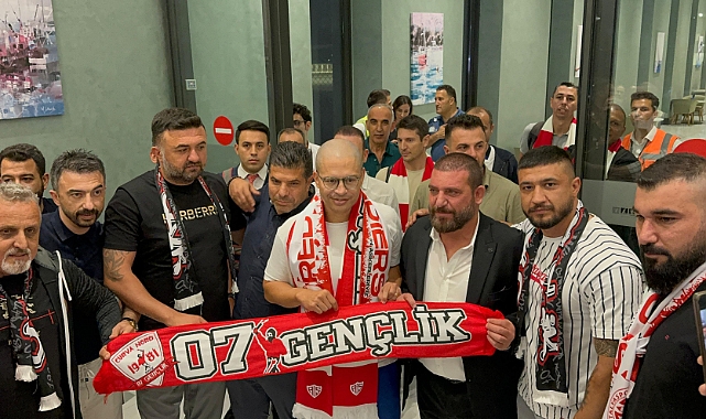 Alex de Souza Antalya'da! Kırmızı Beyazlı Taraftarlardan Coşkulu Karşılama