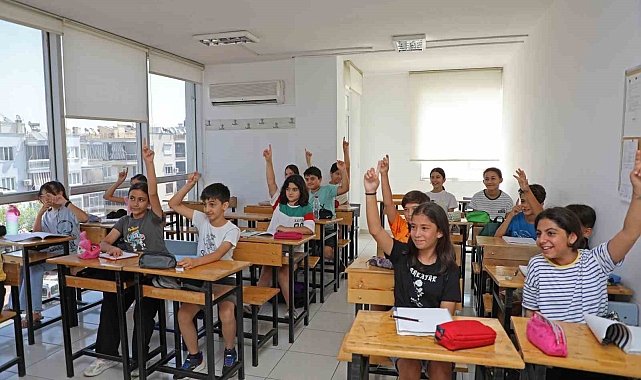 Antalya Büyükşehir'in yaz okulu 1 Temmuz'da başlıyor