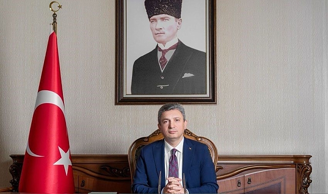 Antalya protokolü 19 Mayıs Atatürk'ü Anma Gençlik ve Spor Bayramı nedeniyle mesajlar yayınladılar. İşte o mesajlar