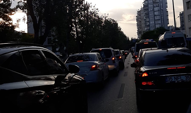 Antalya trafiği bezdirmeye devam ediyor